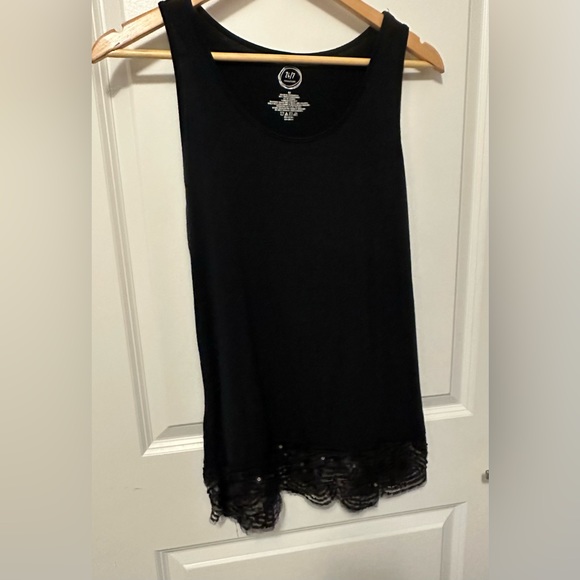 Maurice’s medium black tank, sequin scallop hem. Tunic length. Great condition - Picture 1 of 7